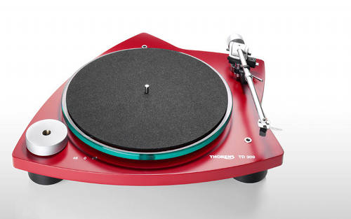 the new td 309 sets new standards in analogue replay, the turntable s innovative three-point-suspension ensures perfect balance, form and function work in harmony to make the TD 309 a turntable that is guaranteed to reveal the magic of analogue replay